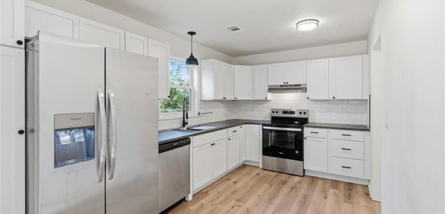 307A E Main Street, Smithville, MO 64089