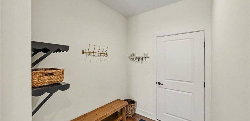 19920 NE F Highway, Smithville, MO 64089