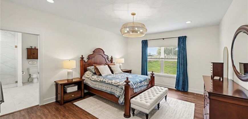 19920 NE F Highway, Smithville, MO 64089