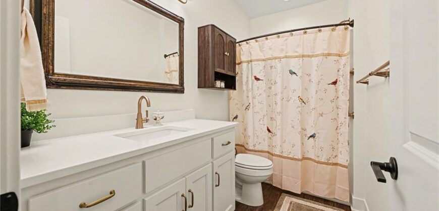 19920 NE F Highway, Smithville, MO 64089
