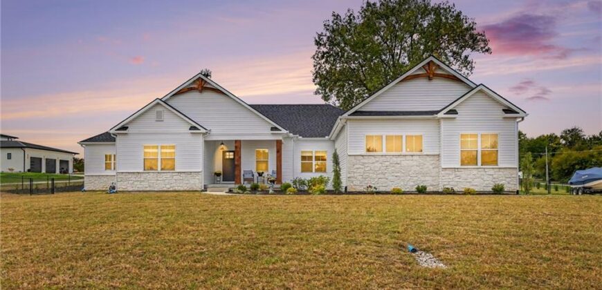 19920 NE F Highway, Smithville, MO 64089