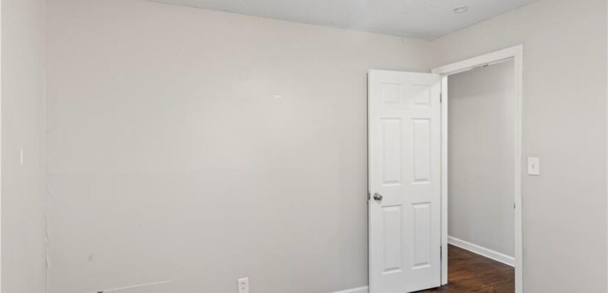 5503 NE 49th Street, Kansas City, MO 64119