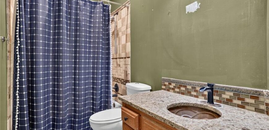 413 Shannon Avenue, Smithville, MO 64089