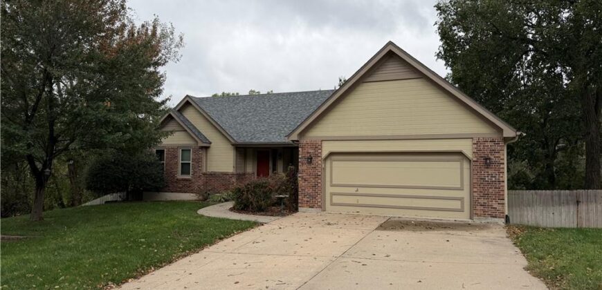 7312 N Strathbury Avenue, Kansas City, MO 64151
