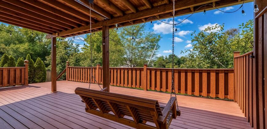9921 N Highland Place, Kansas City, MO 64155