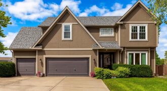 9921 N Highland Place, Kansas City, MO 64155