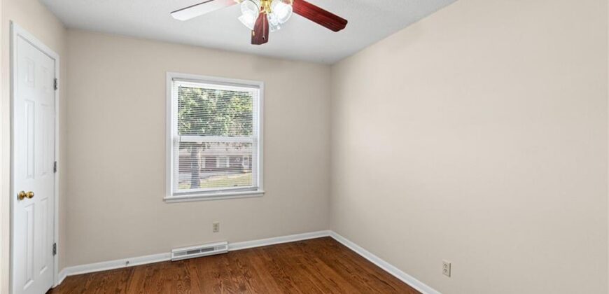 7512 N Baltimore Avenue, Gladstone, MO 64118