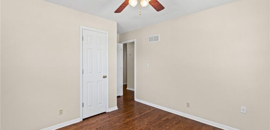 7512 N Baltimore Avenue, Gladstone, MO 64118