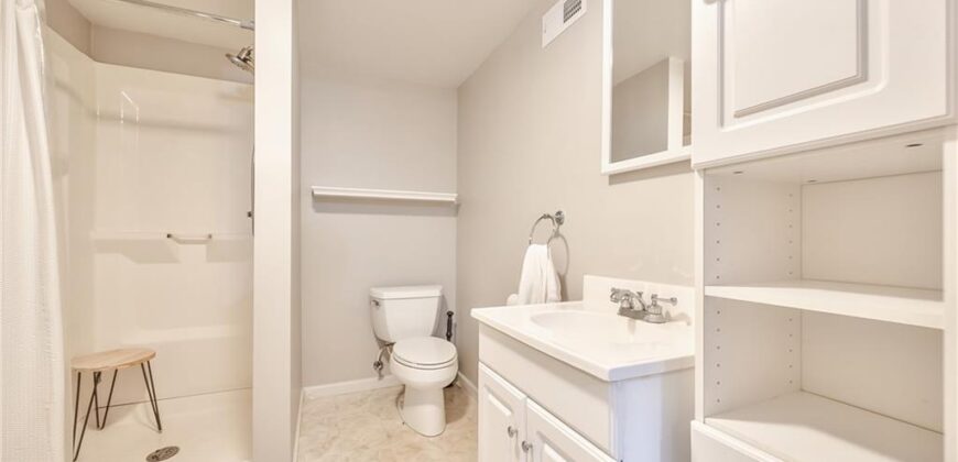 3910 NE 54th Street, Kansas City, MO 64119