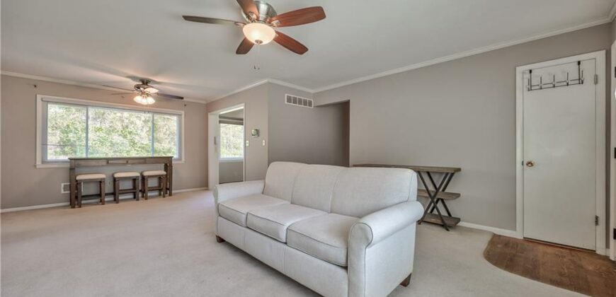 3910 NE 54th Street, Kansas City, MO 64119