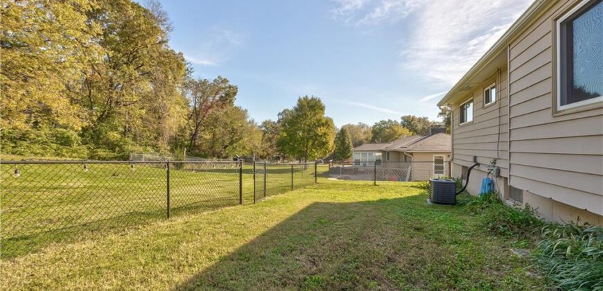 3910 NE 54th Street, Kansas City, MO 64119