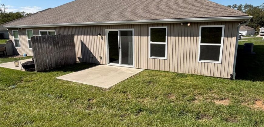 3503 NW 93rd Street, Kansas City, MO 64154