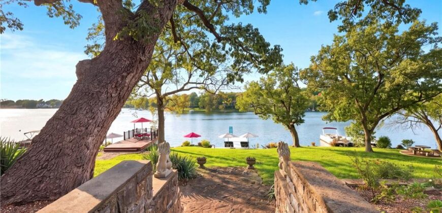 7810 NW Scenic Drive, Weatherby Lake, MO 64152