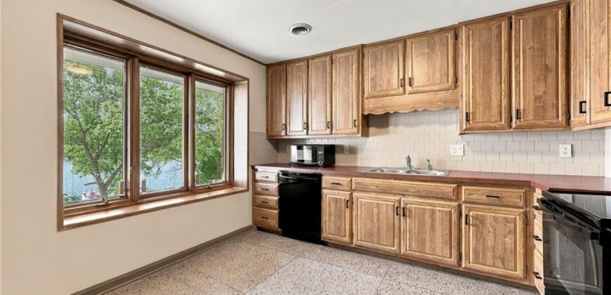 7810 NW Scenic Drive, Weatherby Lake, MO 64152