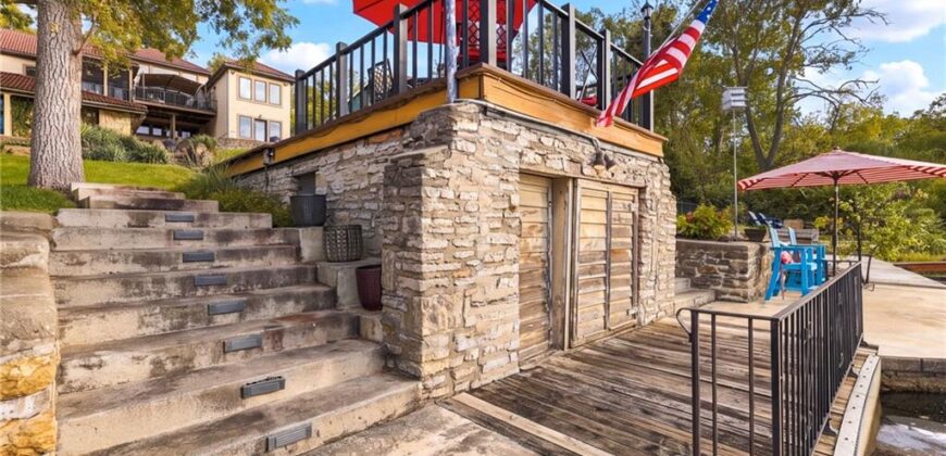 7810 NW Scenic Drive, Weatherby Lake, MO 64152