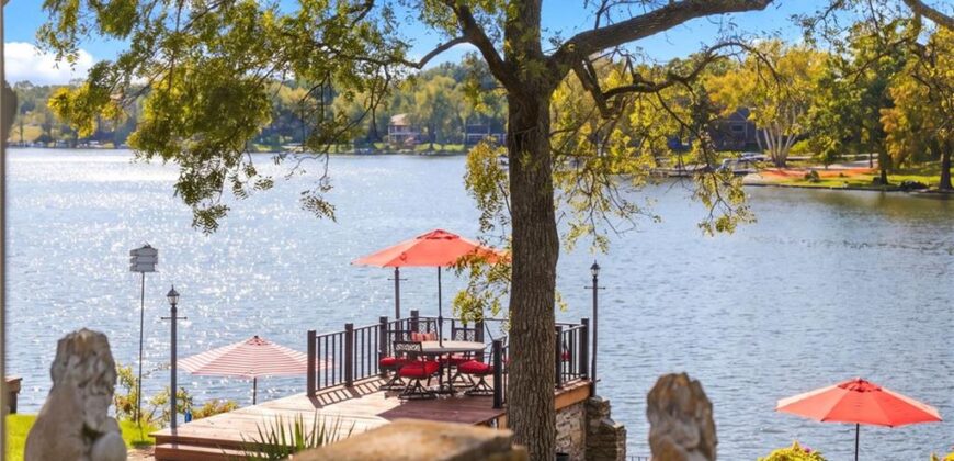 7810 NW Scenic Drive, Weatherby Lake, MO 64152