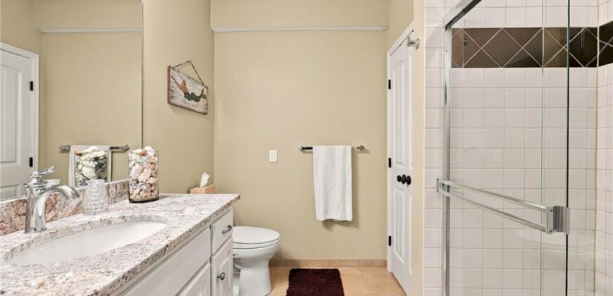 7810 NW Scenic Drive, Weatherby Lake, MO 64152
