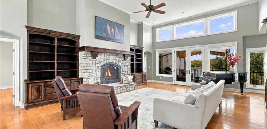 7810 NW Scenic Drive, Weatherby Lake, MO 64152