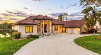 7810 NW Scenic Drive, Weatherby Lake, MO 64152