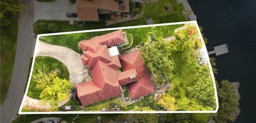 7810 NW Scenic Drive, Weatherby Lake, MO 64152