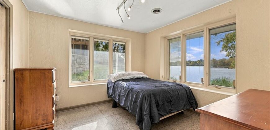 7810 NW Scenic Drive, Weatherby Lake, MO 64152
