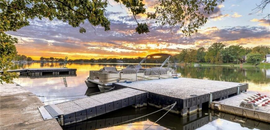 7810 NW Scenic Drive, Weatherby Lake, MO 64152