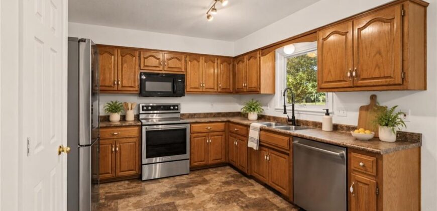 29408 Vickie Drive, Excelsior Springs, MO 64024