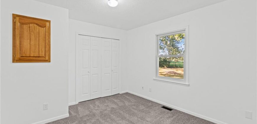 29408 Vickie Drive, Excelsior Springs, MO 64024