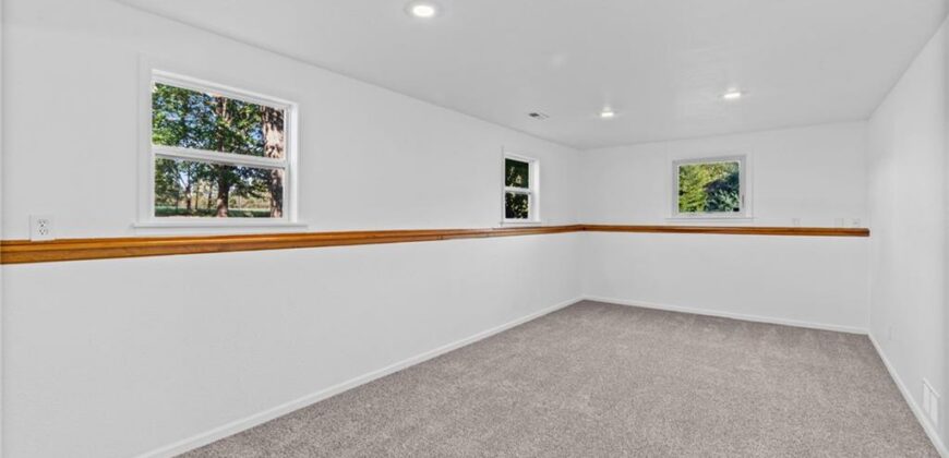 29408 Vickie Drive, Excelsior Springs, MO 64024