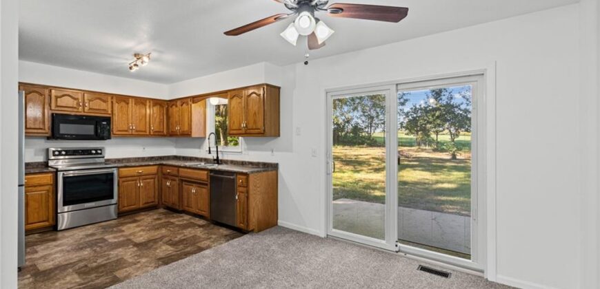 29408 Vickie Drive, Excelsior Springs, MO 64024