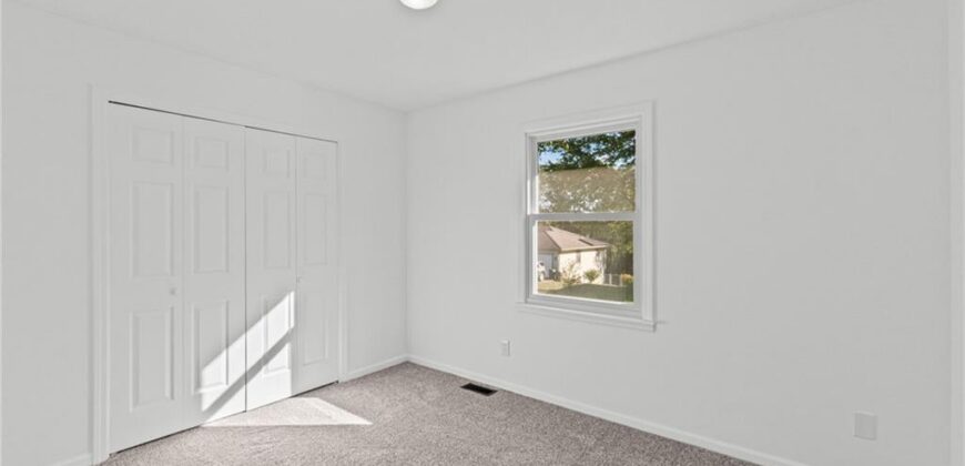 29408 Vickie Drive, Excelsior Springs, MO 64024