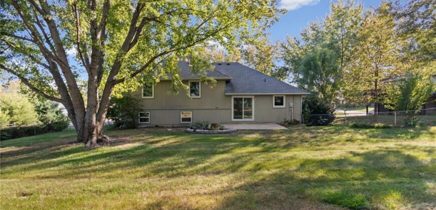 29408 Vickie Drive, Excelsior Springs, MO 64024