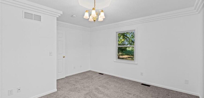 29408 Vickie Drive, Excelsior Springs, MO 64024