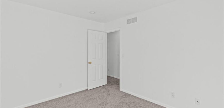 29408 Vickie Drive, Excelsior Springs, MO 64024