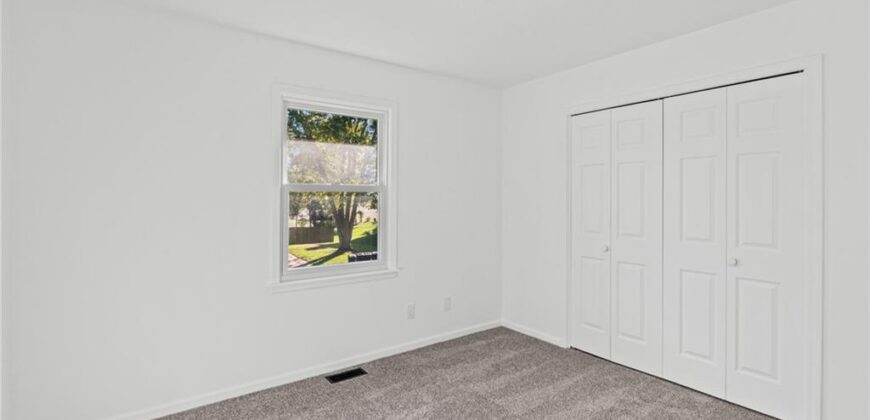 29408 Vickie Drive, Excelsior Springs, MO 64024