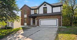6482 NW Valley Drive, Kansas City, MO 64152
