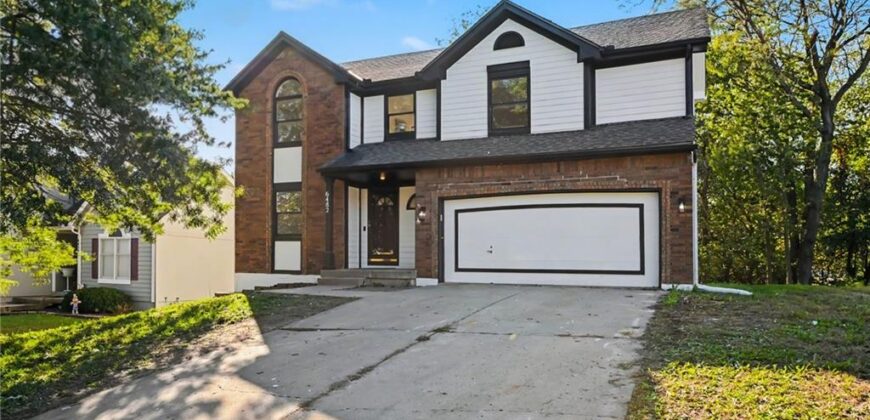6482 NW Valley Drive, Kansas City, MO 64152