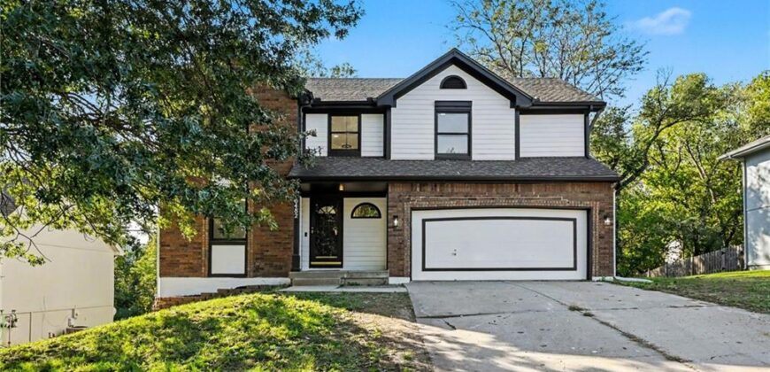 6482 NW Valley Drive, Kansas City, MO 64152