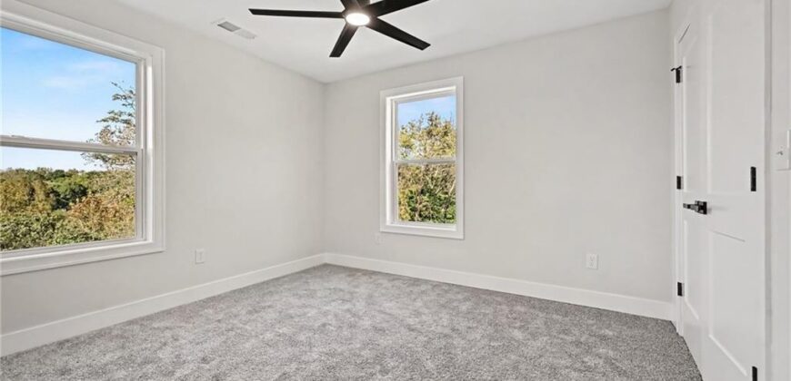 5514 NW Verlin Drive, Parkville, MO 64152