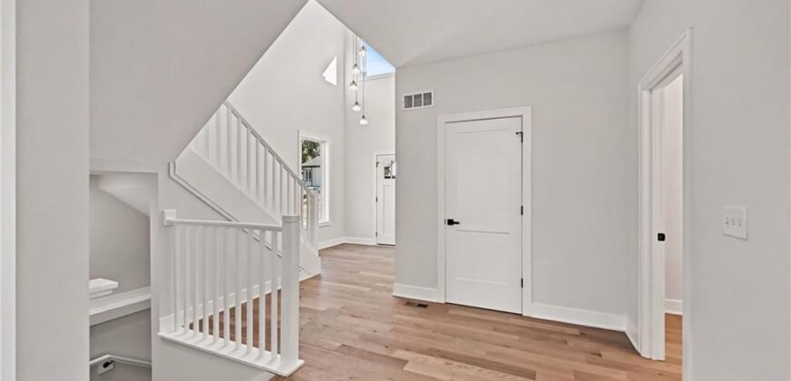 5514 NW Verlin Drive, Parkville, MO 64152