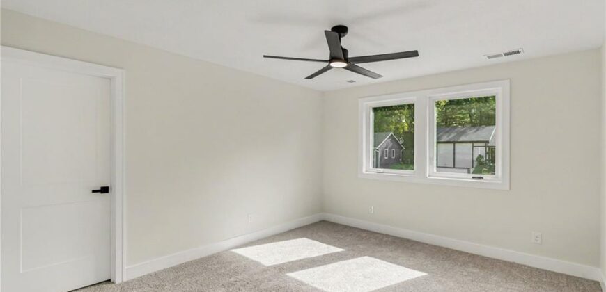 5516 NW Verlin Drive, Kansas City, MO 64152
