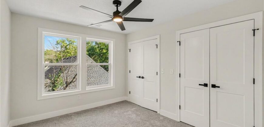 5516 NW Verlin Drive, Kansas City, MO 64152