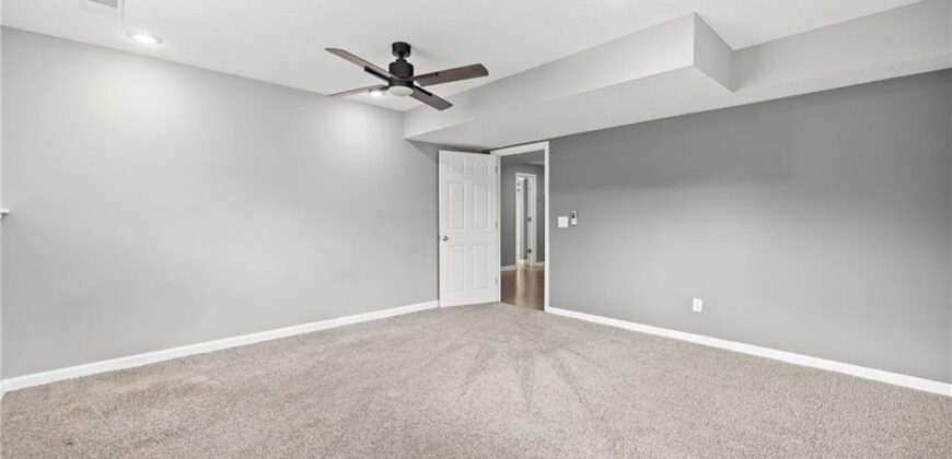 1703 NE 181st Terrace, Smithville, MO 64089