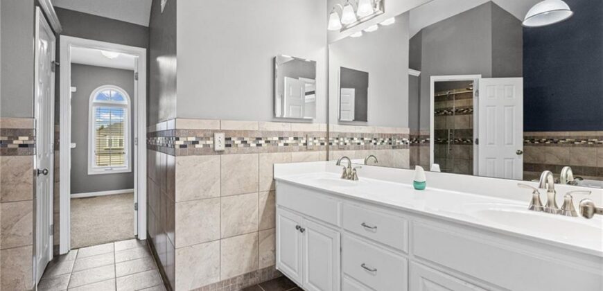 1703 NE 181st Terrace, Smithville, MO 64089