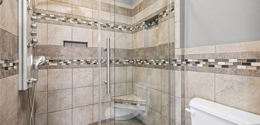 1703 NE 181st Terrace, Smithville, MO 64089