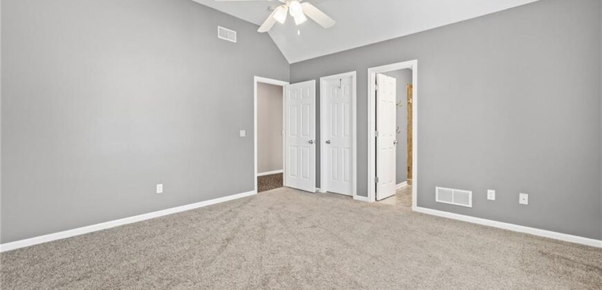 1703 NE 181st Terrace, Smithville, MO 64089