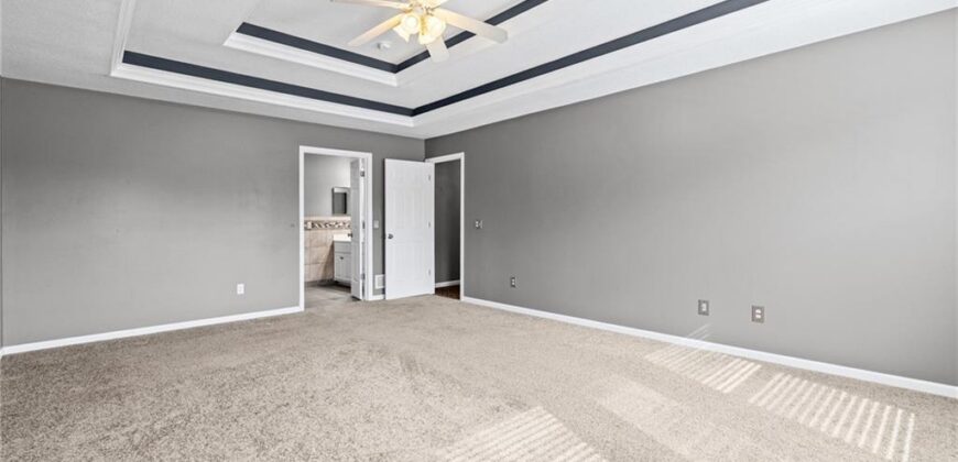 1703 NE 181st Terrace, Smithville, MO 64089