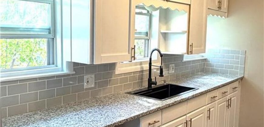 4429 NE Winn Road, Kansas City, MO 64117
