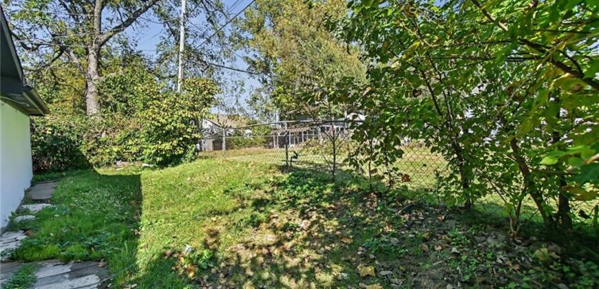 4429 NE Winn Road, Kansas City, MO 64117