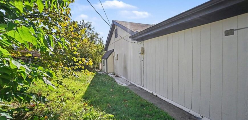 4429 NE Winn Road, Kansas City, MO 64117